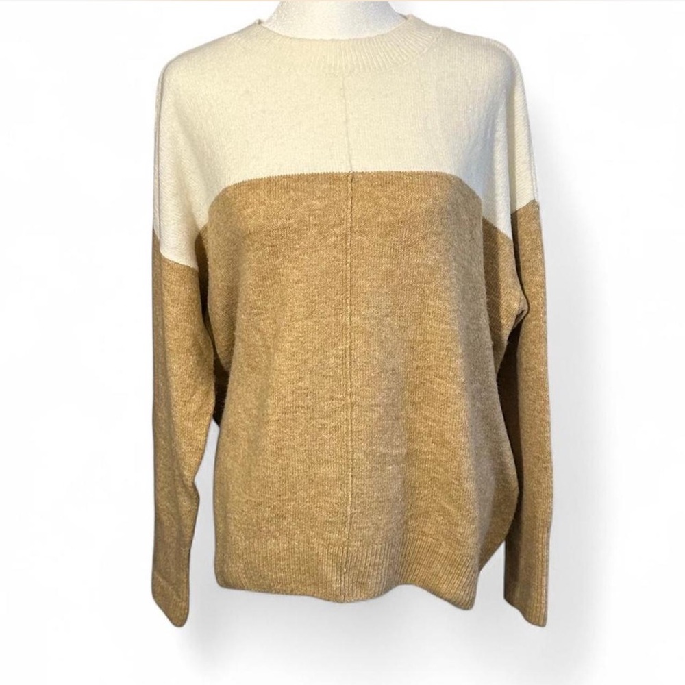 Vince Camuto Small Relaxed Fit Cream‎ and Tan Cozy Fall Women's Sweater